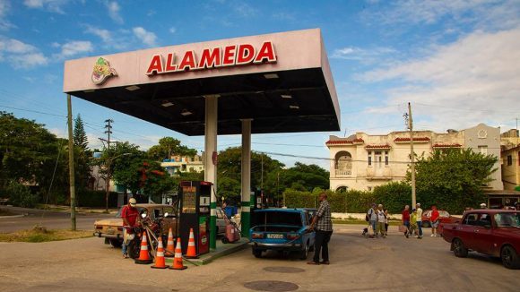 Cimex informa sobre interrupción temporal de ventas de combustible debido a cambio de precios