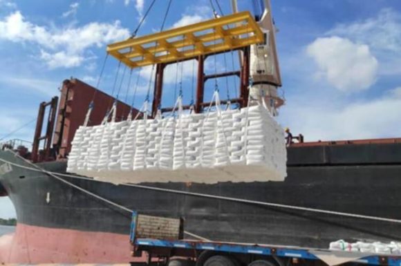 Distribuyen harina de trigo para garantizar producción de pan en el oriente del país